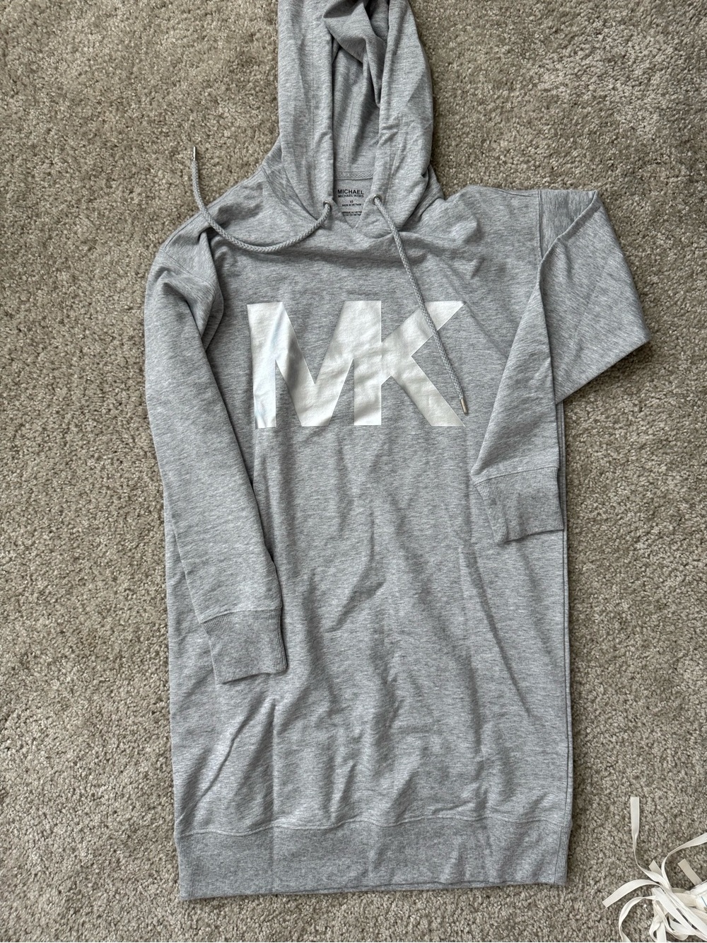 Clothes bundle - Picture 3 of 3